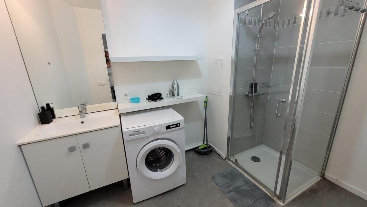 Apartamento Flat For 6 Persons 10 Minutes From Cdg Airport Le Blanc-Mesnil Exterior foto